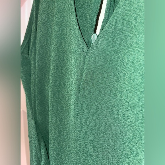 ALYA Francesca's Small Forest Green Jumpsuit Sleeveless V Neck Sash Wide Leg - Picture 5 of 5